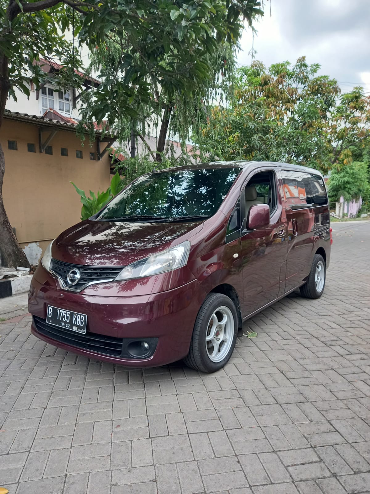 Second Hand 2012 Nissan Evalia Second Hand 2012 Nissan Evalia