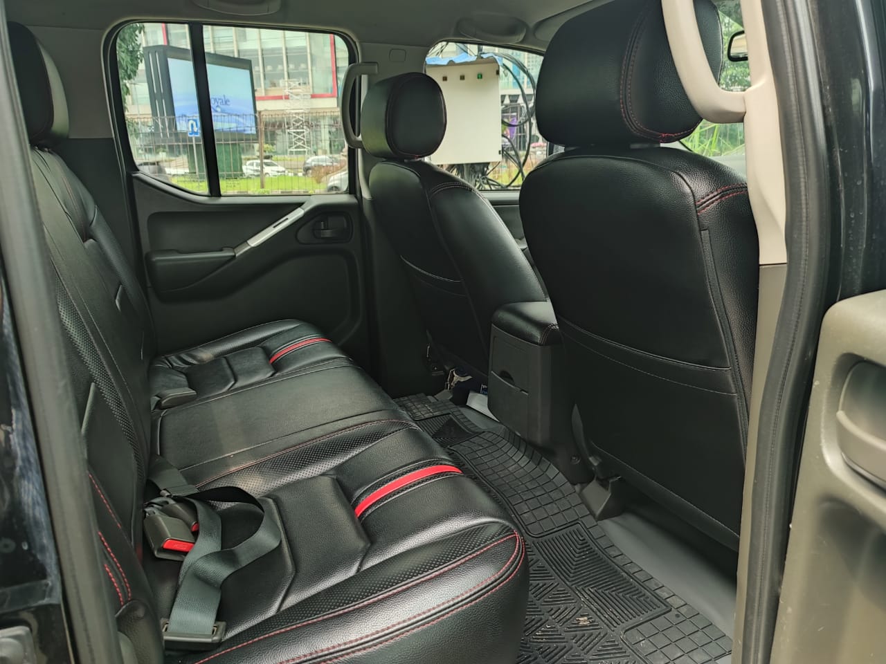 2011 Nissan Navara 2011 Nissan Navara