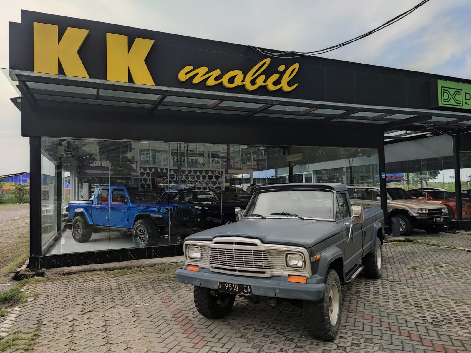 Second Hand 1982 Jeep Gladiator Second Hand 1982 Jeep Gladiator