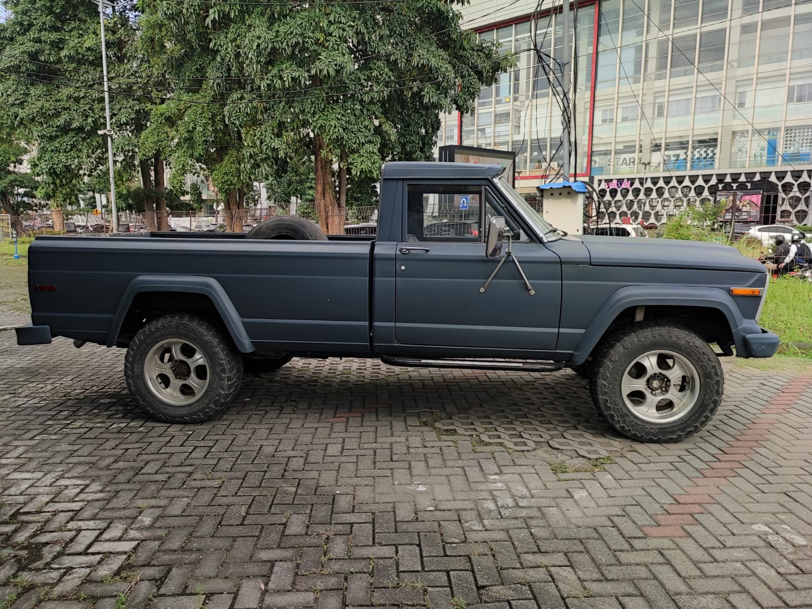 1982 Jeep Gladiator 1982 Jeep Gladiator