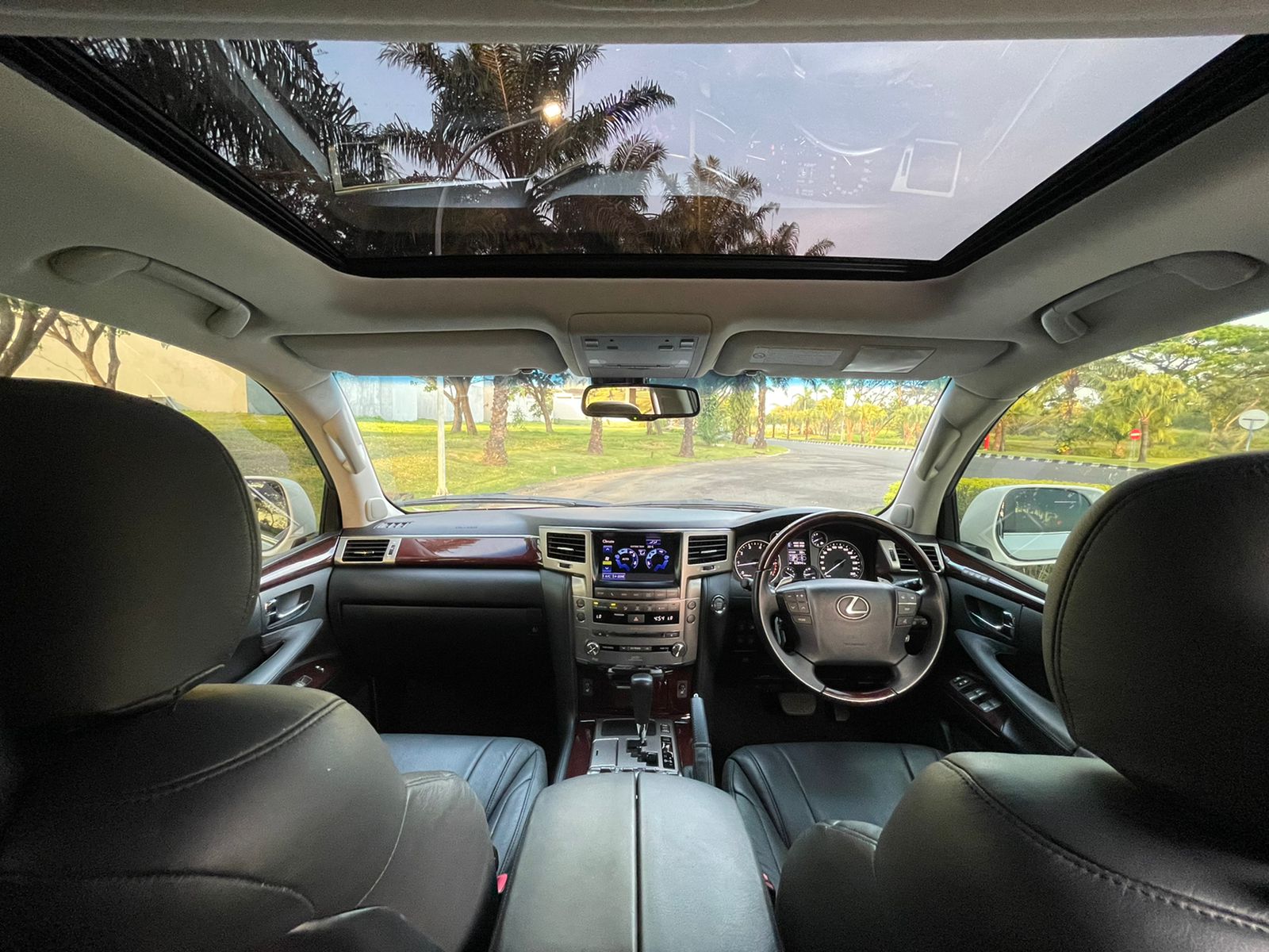 2012 Lexus LX 570 2012 Lexus LX 570