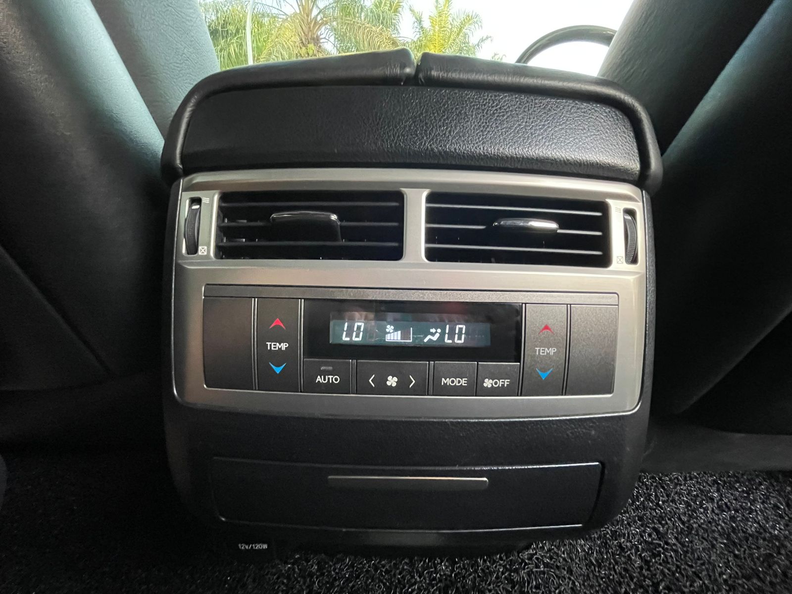 2012 Lexus LX 570 2012 Lexus LX 570