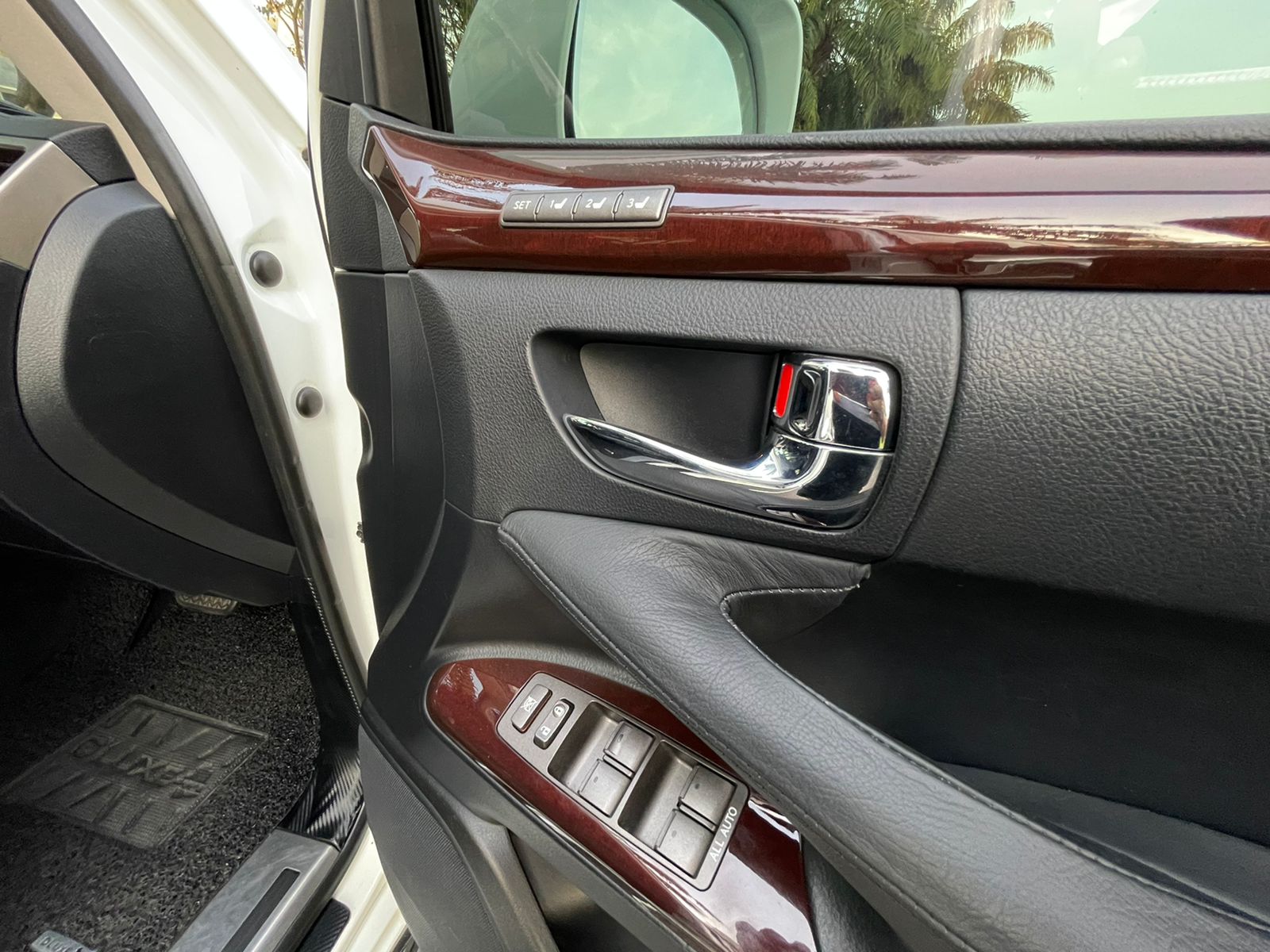 2012 Lexus LX 570 2012 Lexus LX 570