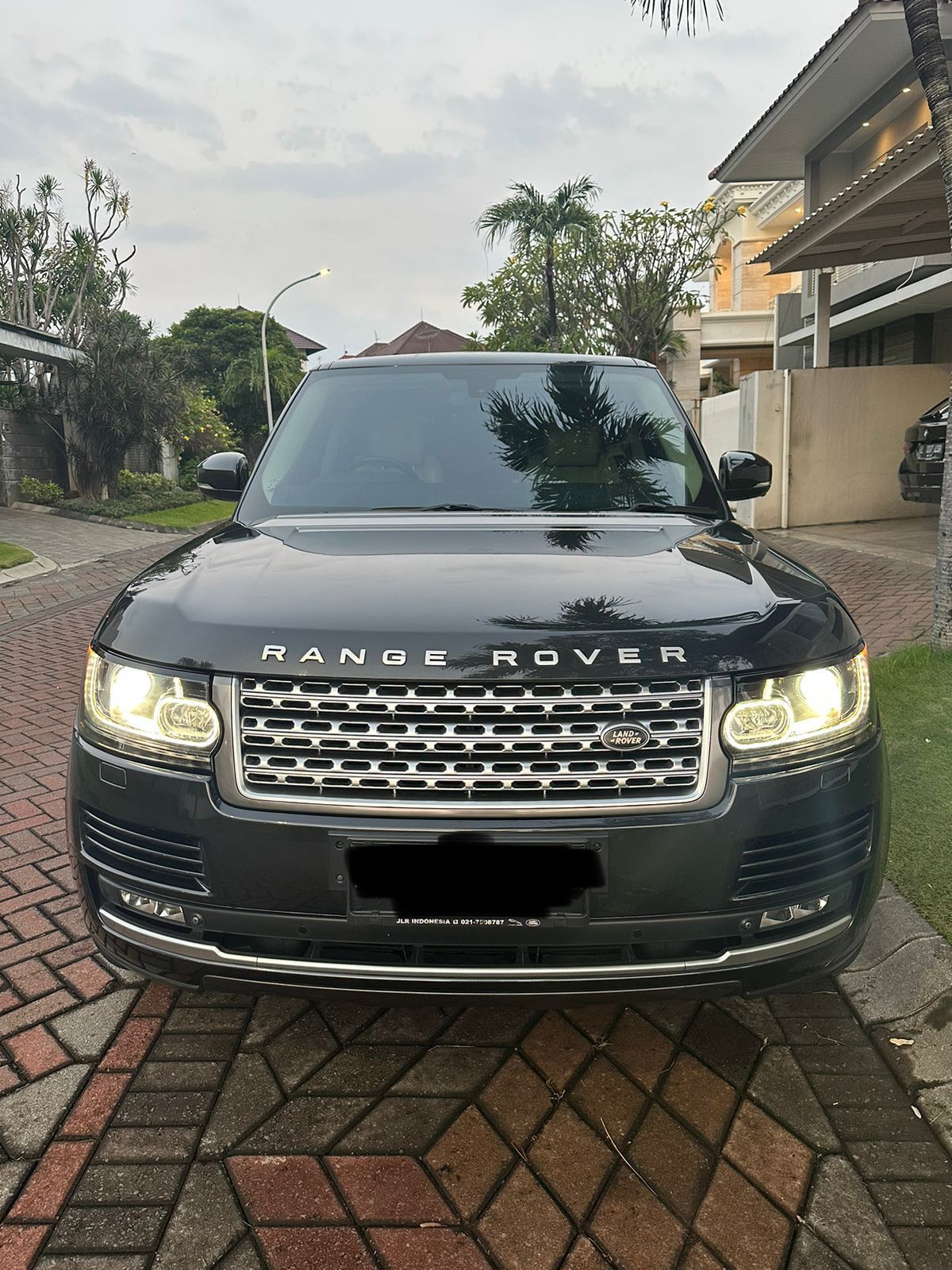 Second Hand 2013 Land Rover Range Rover Vogue Second Hand 2013 Land Rover Range Rover Vogue