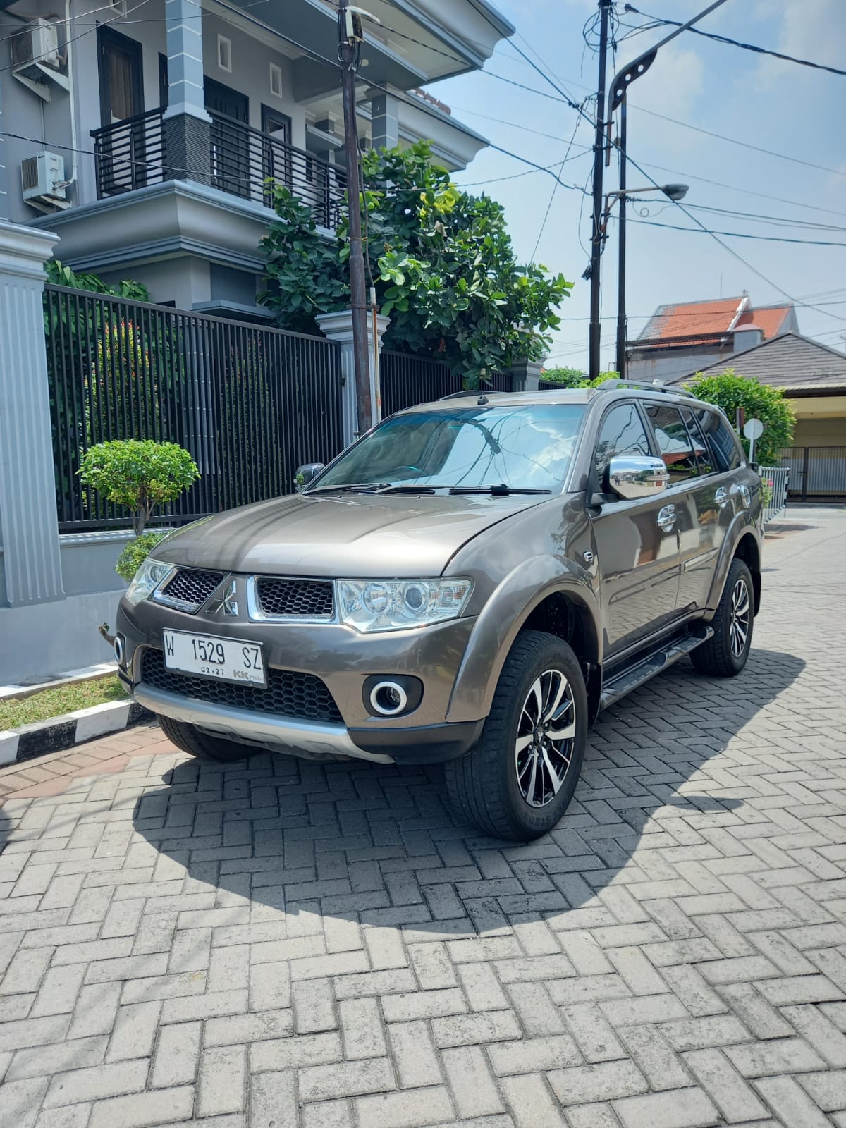 2011 Mitsubishi Pajero Sport  2011 Mitsubishi Pajero Sport