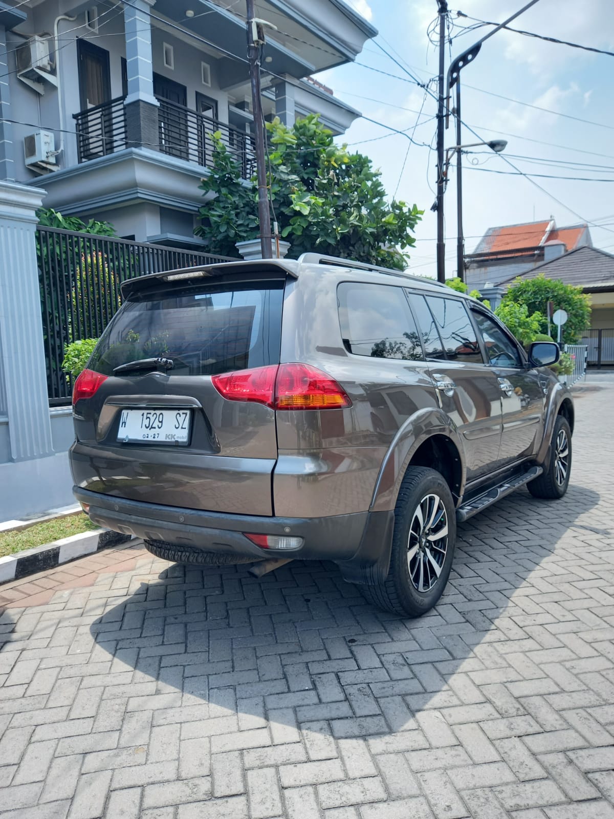 2011 Mitsubishi Pajero Sport  2011 Mitsubishi Pajero Sport