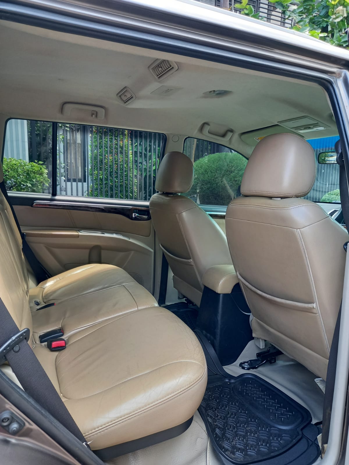 2011 Mitsubishi Pajero Sport  2011 Mitsubishi Pajero Sport