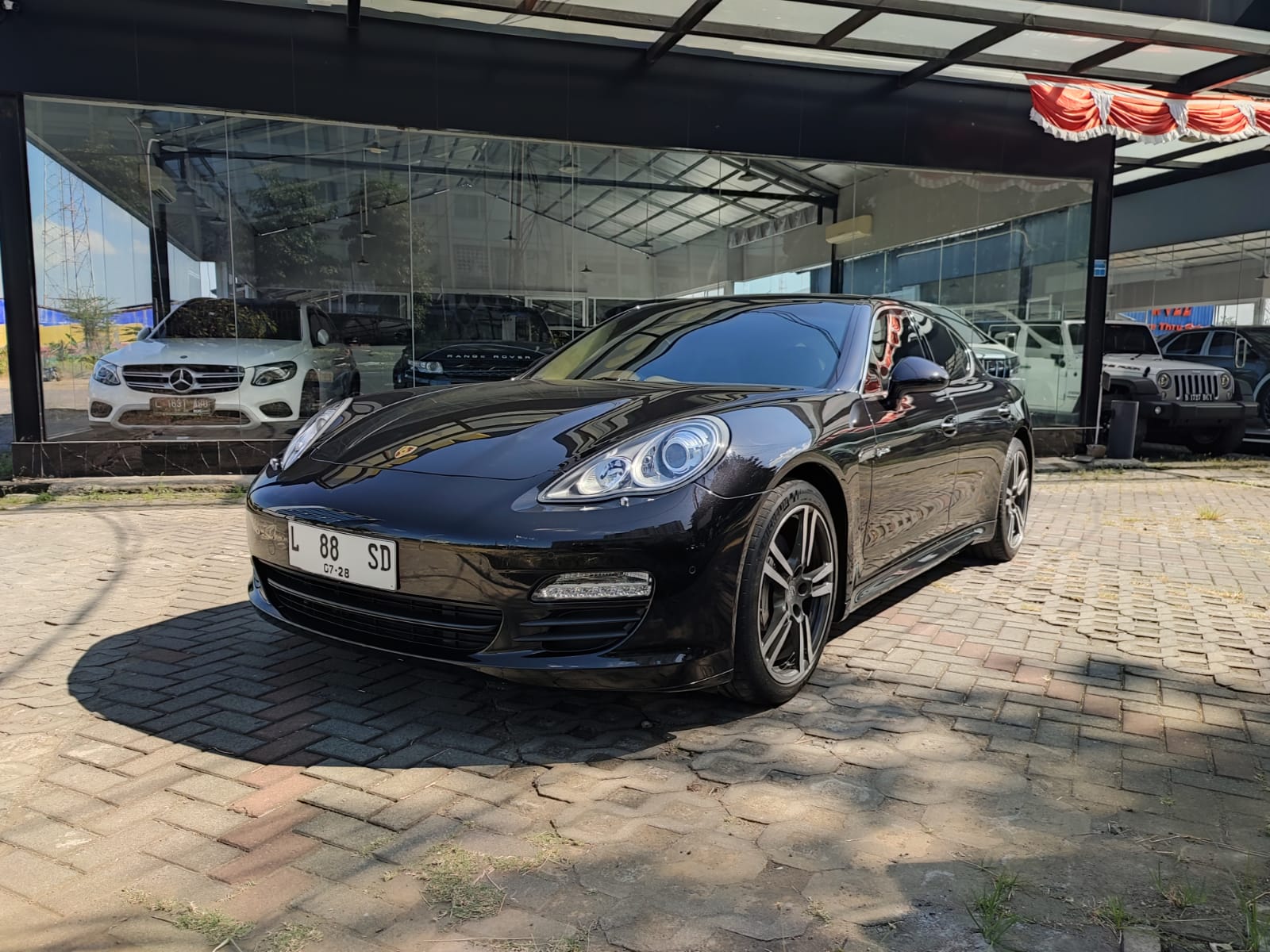 2013 Porsche Panamera S E-Hybrid 2013 Porsche Panamera S E-Hybrid