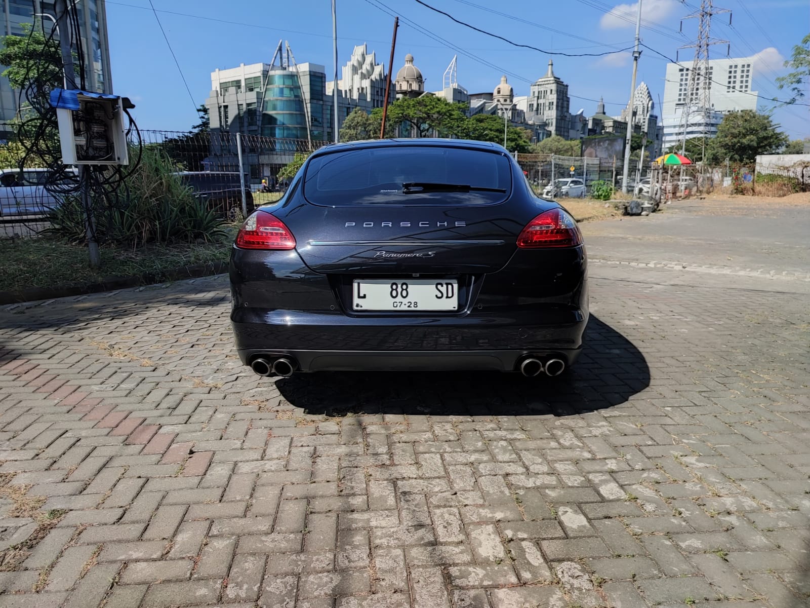 2013 Porsche Panamera S E-Hybrid 2013 Porsche Panamera S E-Hybrid