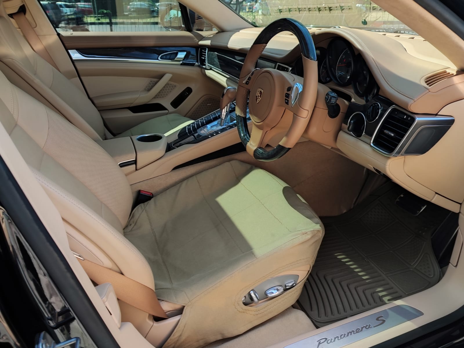 2013 Porsche Panamera S E-Hybrid 2013 Porsche Panamera S E-Hybrid