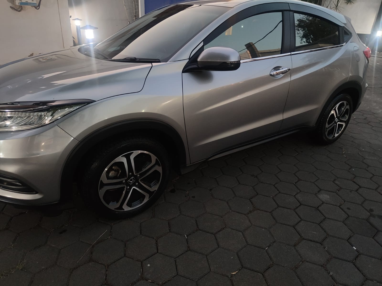 2020 Honda HRV  1.5L E CVT Special Edition 2020 Honda HRV  1.5L E CVT Special Edition