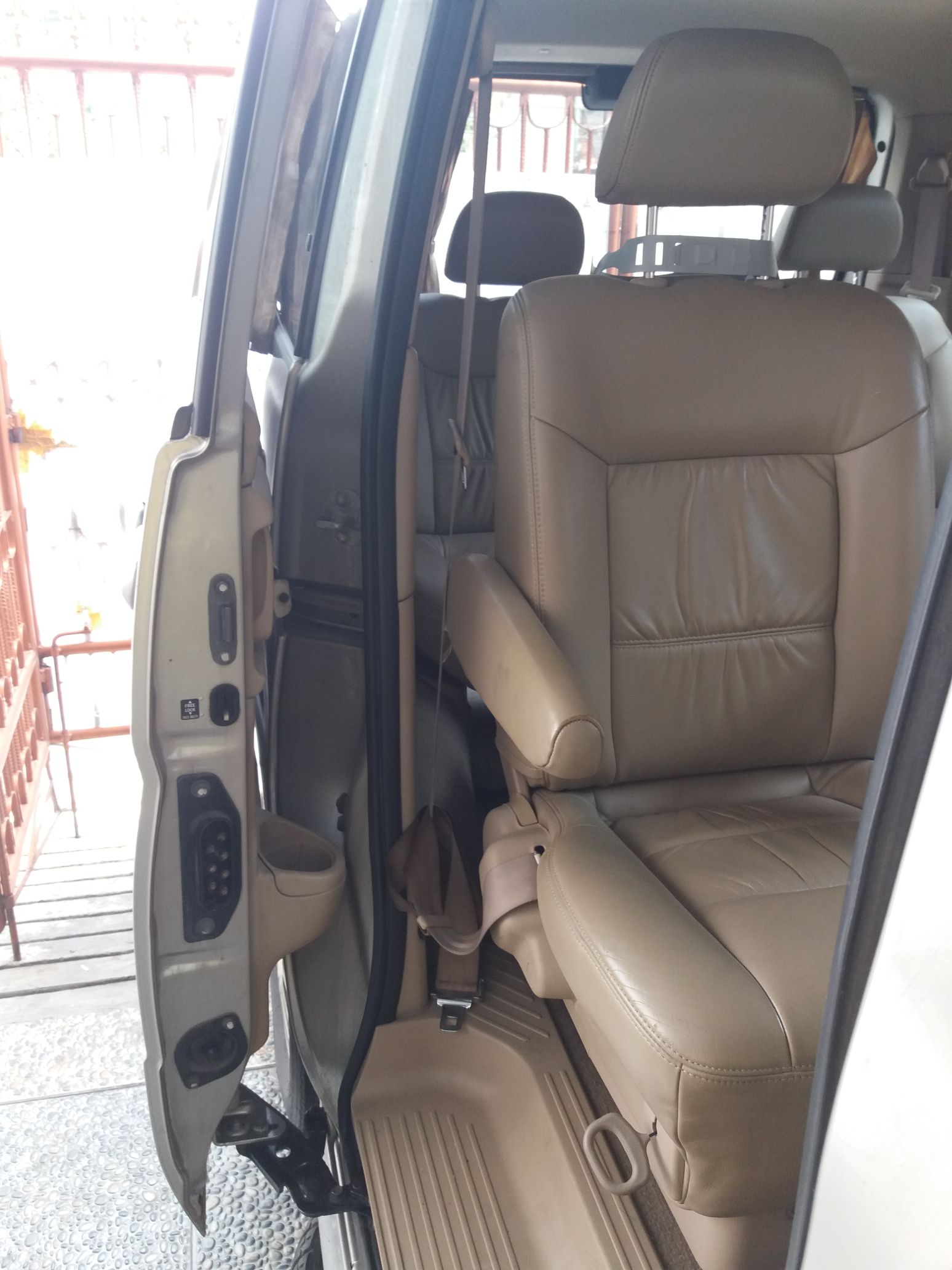 2010 Nissan Serena 2010 Nissan Serena