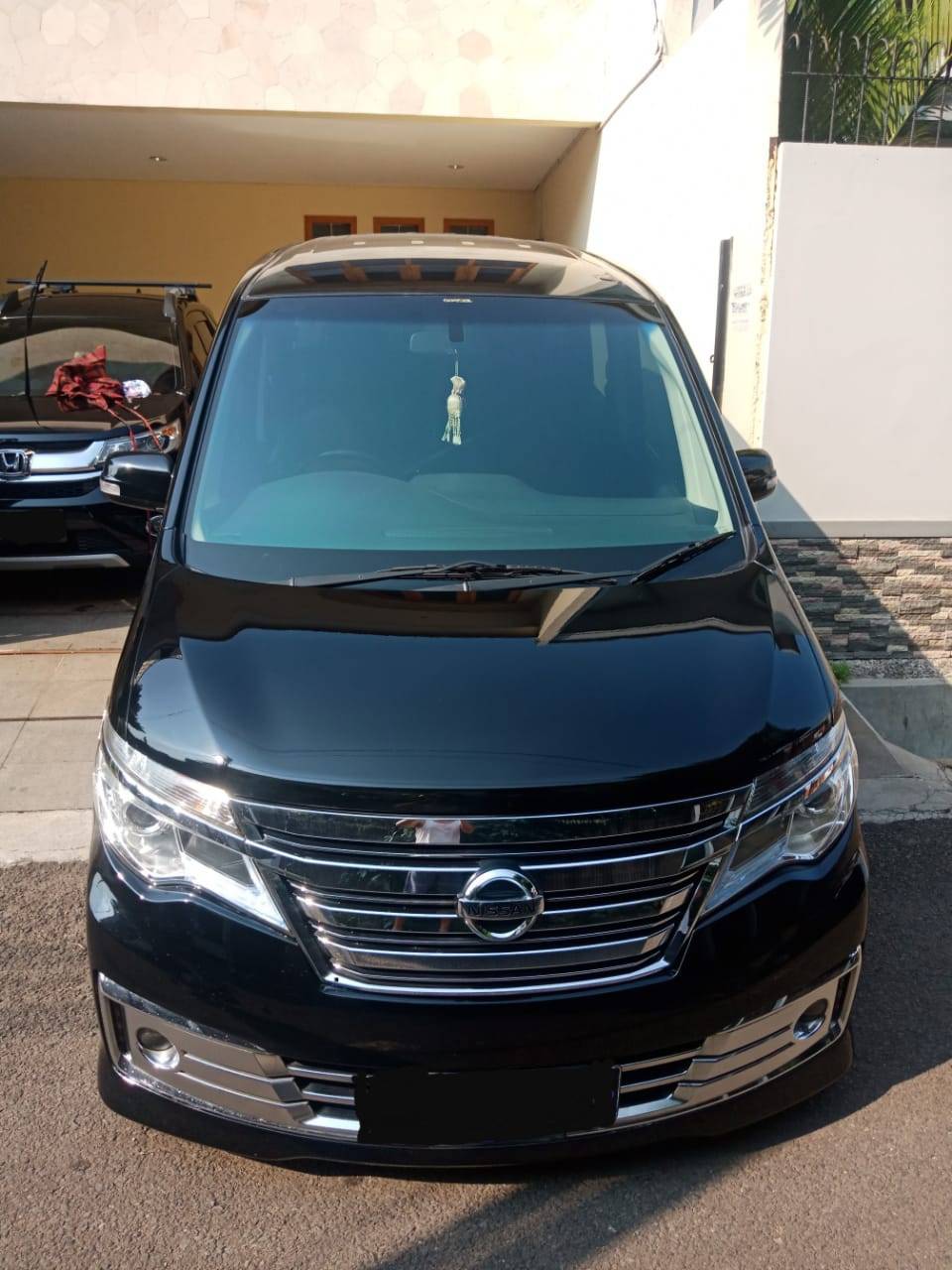 2015 Nissan Serena 2015 Nissan Serena