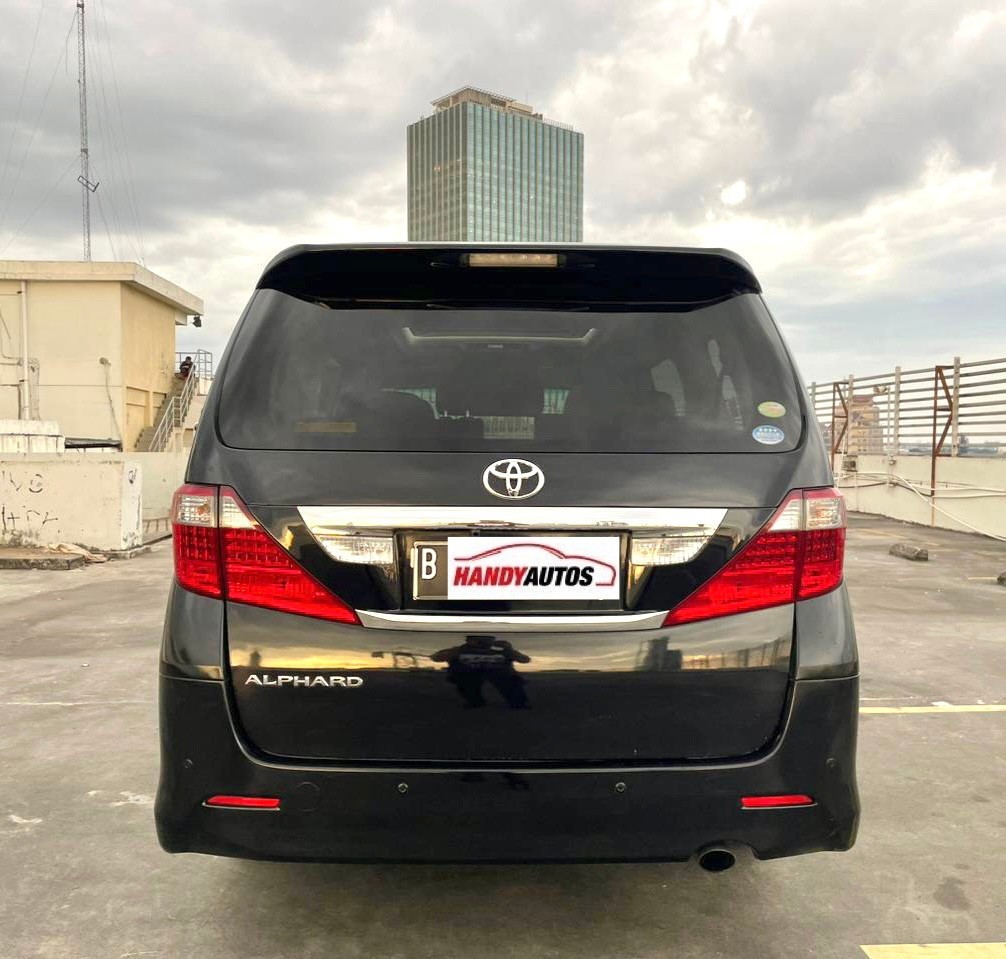 2011 Toyota Alphard 2011 Toyota Alphard