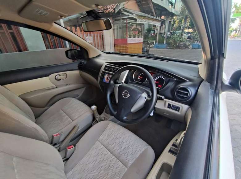 2014 Nissan Grand Livina 2014 Nissan Grand Livina