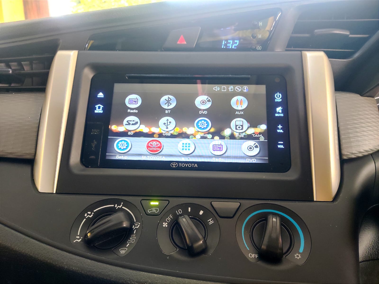 2018 Toyota Innova 2018 Toyota Innova