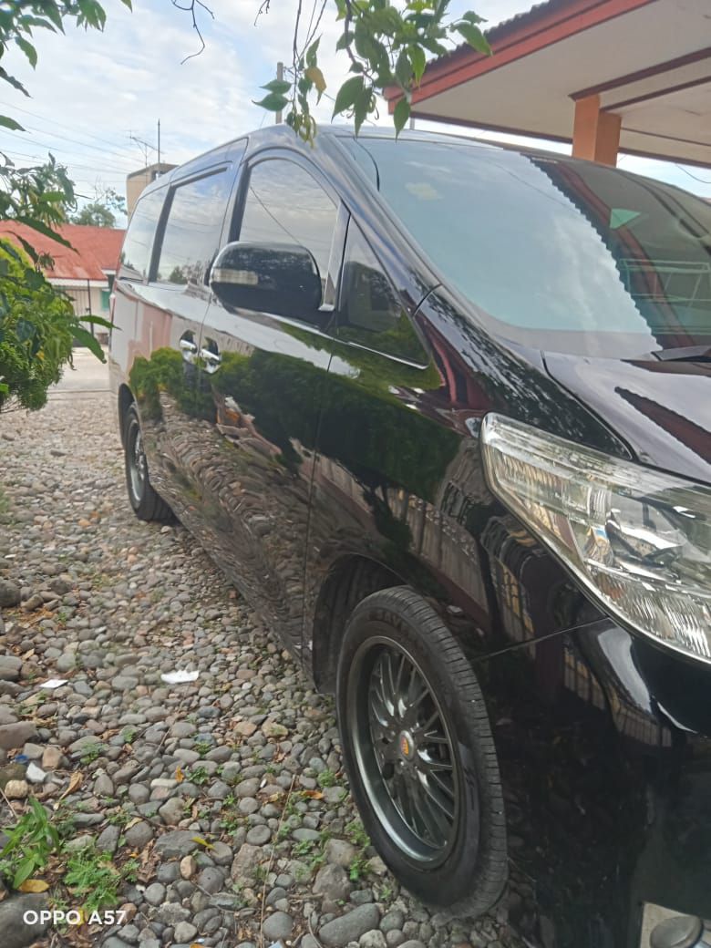 2013 Toyota Alphard  2.5 X A/T 2013 Toyota Alphard  2.5 X A/T