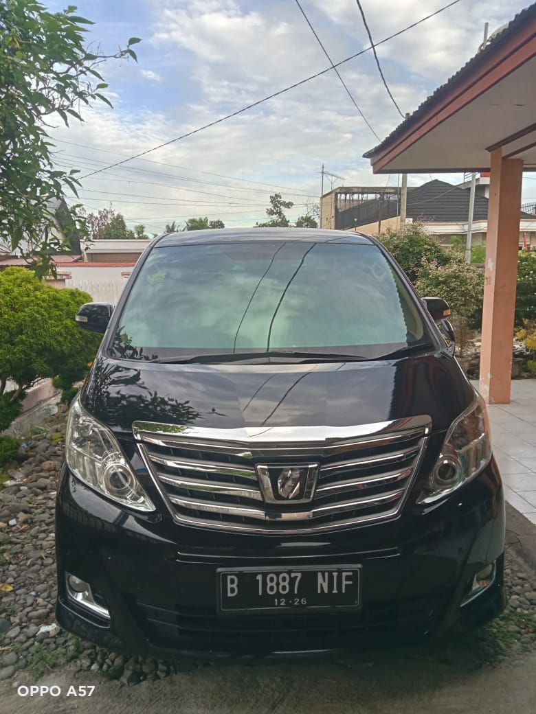 2013 Toyota Alphard  2.5 X A/T Bekas 2013 Toyota Alphard  2.5 X A/T Bekas