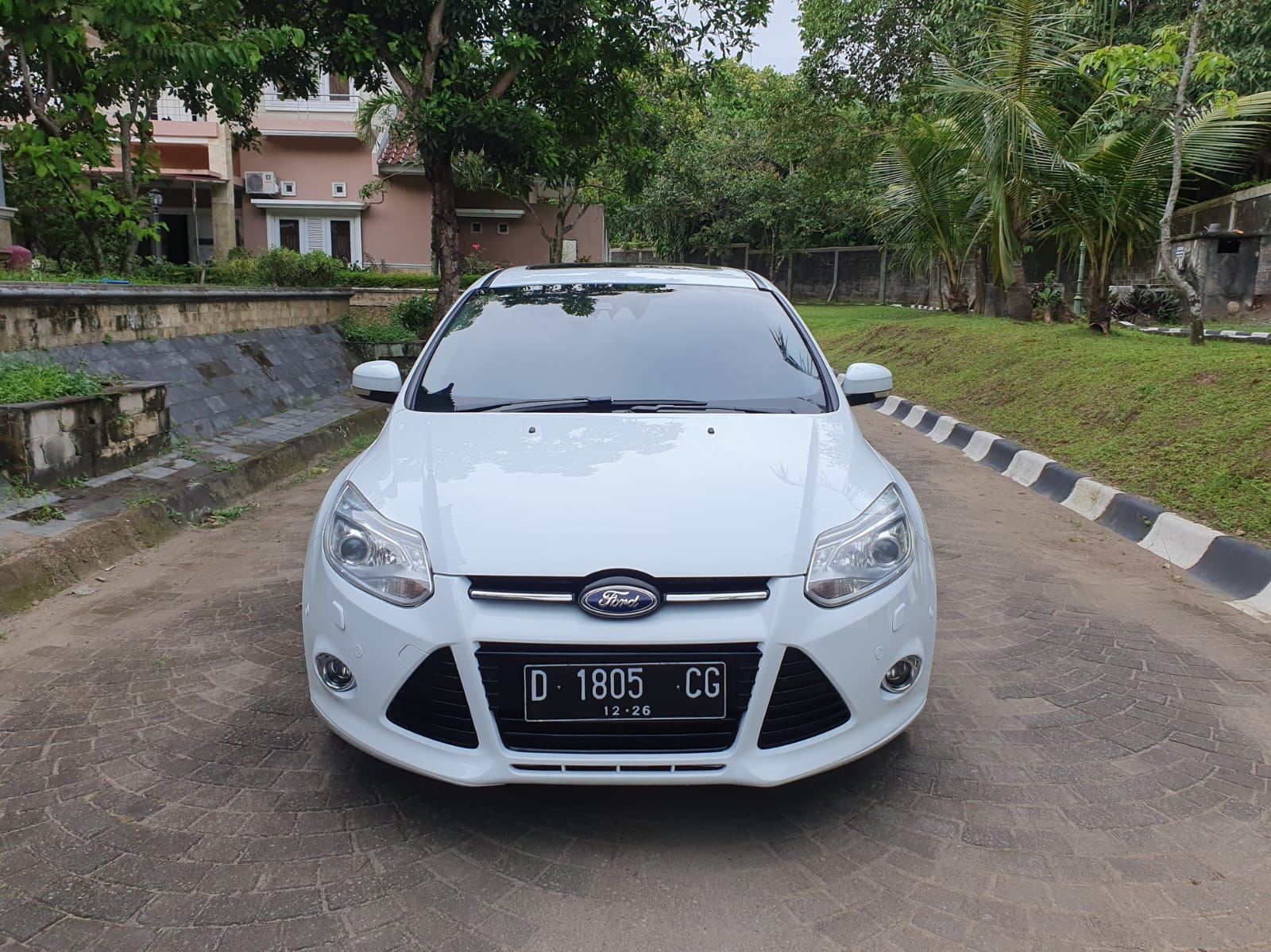 2013 Ford Focus 2.0 SPORTY AT 2013 Ford Focus 2.0 SPORTY AT