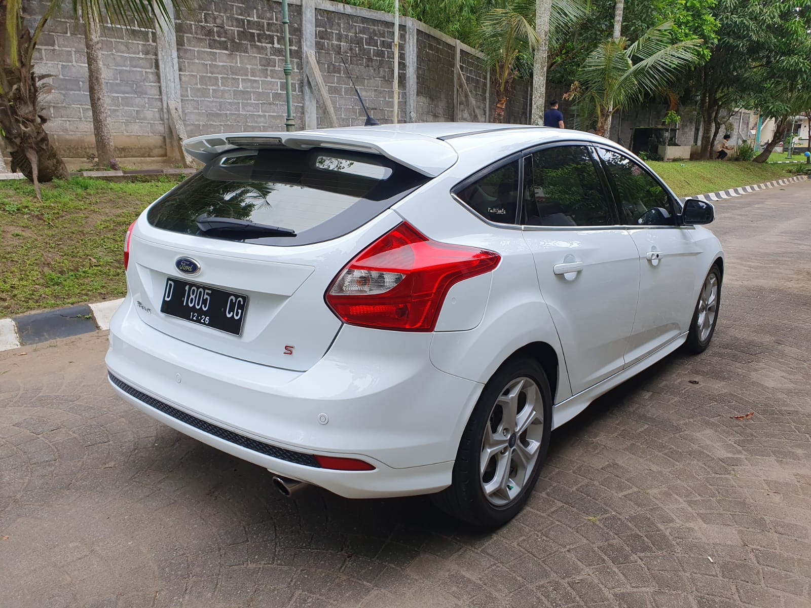 2013 Ford Focus 2.0 SPORTY AT 2013 Ford Focus 2.0 SPORTY AT