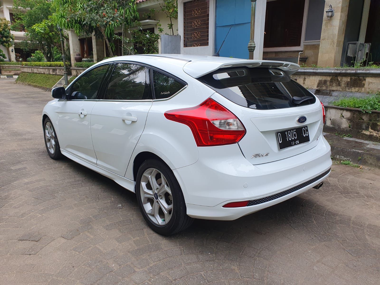 2013 Ford Focus 2.0 SPORTY AT 2013 Ford Focus 2.0 SPORTY AT