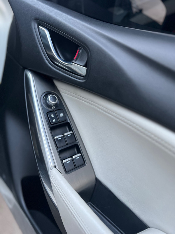 2017 Mazda 6 Sedan 2017 Mazda 6 Sedan