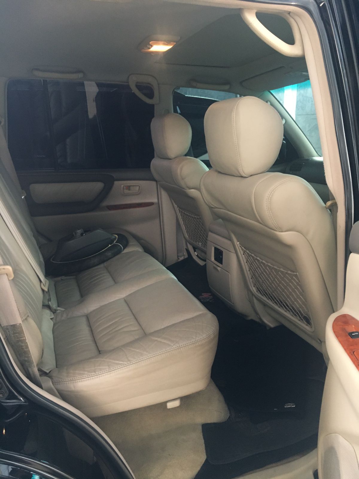 2005 Toyota Land Cruiser  2005 Toyota Land Cruiser