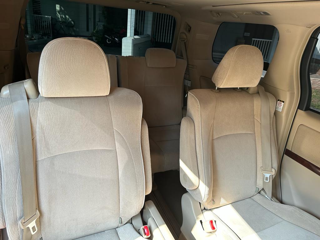 2009 Toyota Alphard 2009 Toyota Alphard
