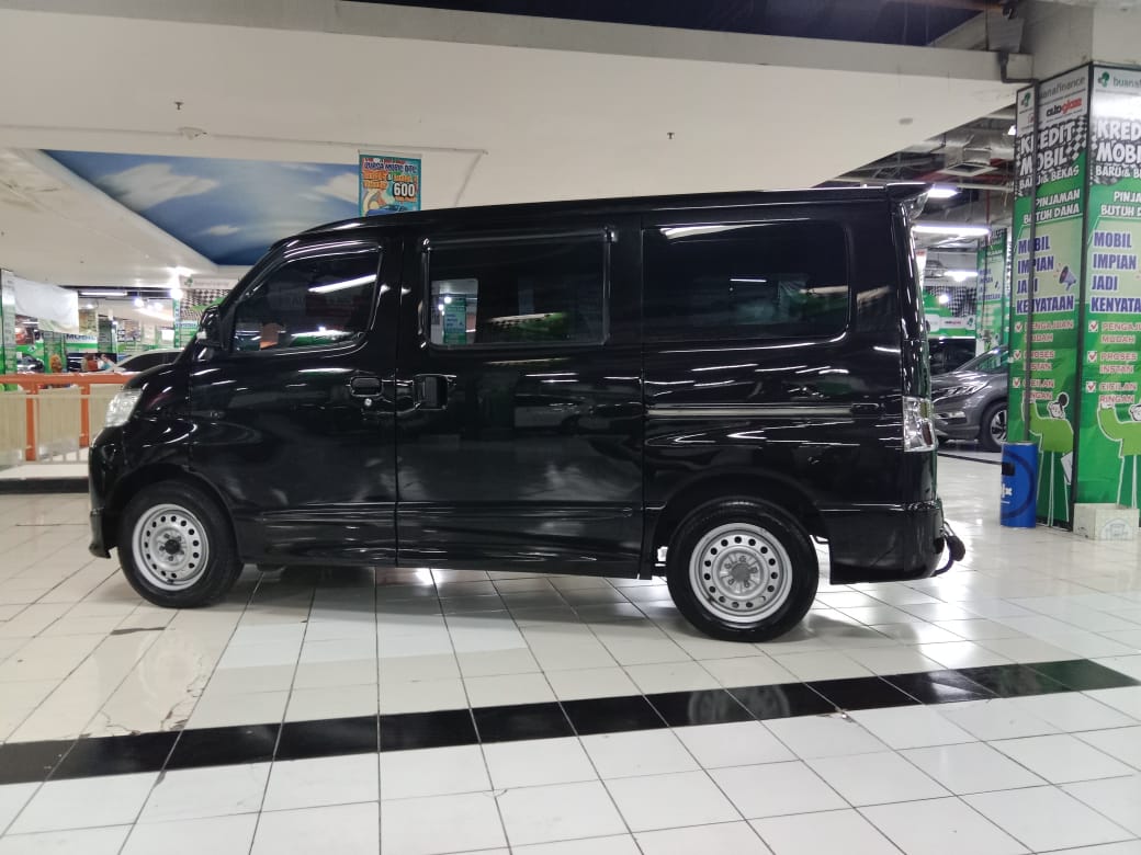 2015 Daihatsu Luxio 2015 Daihatsu Luxio