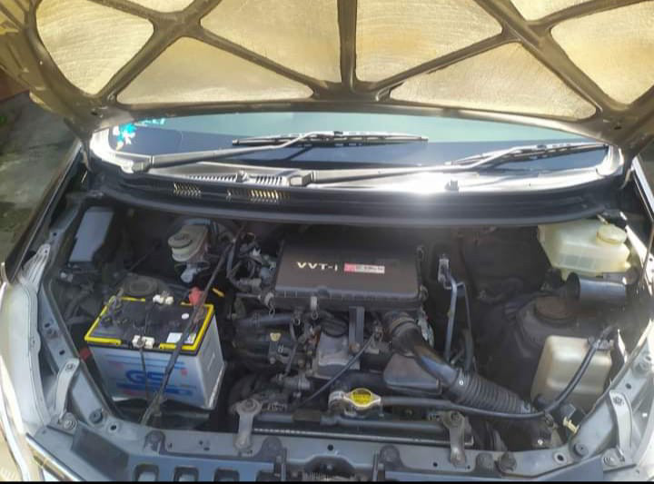 2012 Daihatsu Xenia  1.0 M MT SPORTY 2012 Daihatsu Xenia  1.0 M MT SPORTY