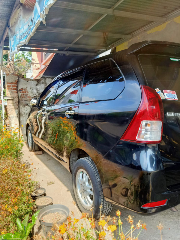 2012 Daihatsu Xenia  1.0 M MT SPORTY 2012 Daihatsu Xenia  1.0 M MT SPORTY