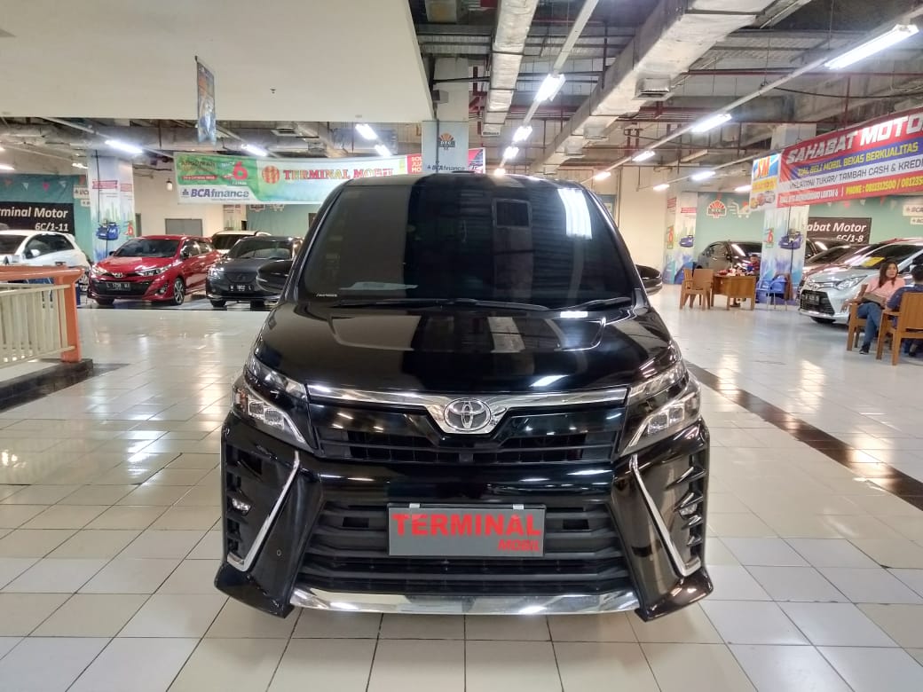 2018 Toyota Voxy Bekas 2018 Toyota Voxy Bekas