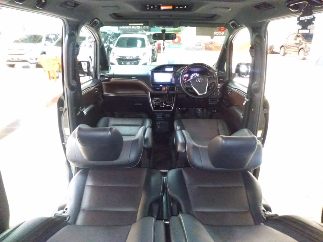2018 Toyota Voxy 2018 Toyota Voxy