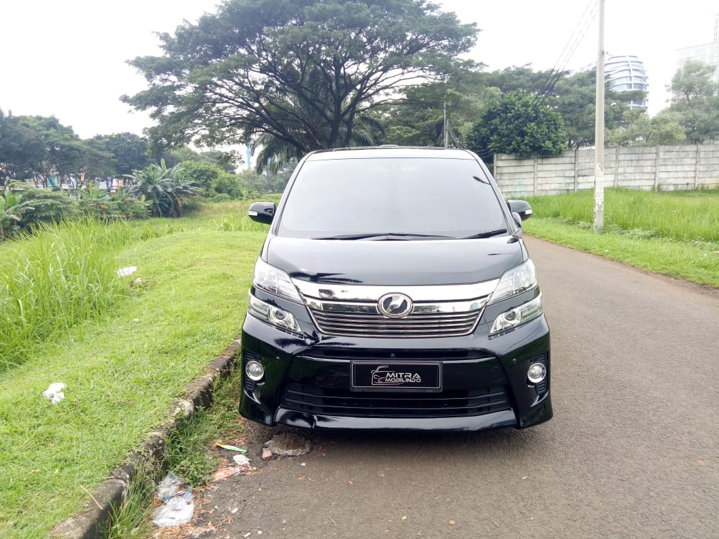 Second Hand 2012 Toyota Vellfire Second Hand 2012 Toyota Vellfire