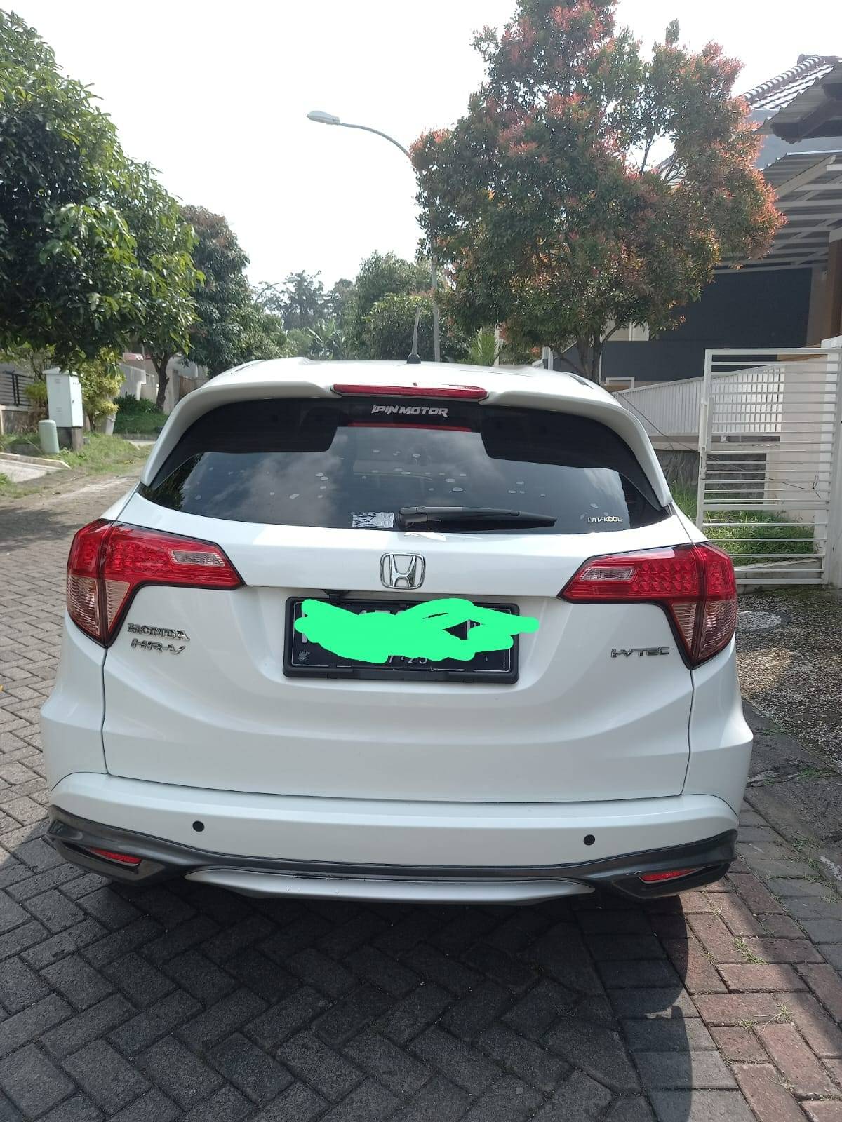 2015 Honda HRV 1.5L S CVT 2015 Honda HRV 1.5L S CVT