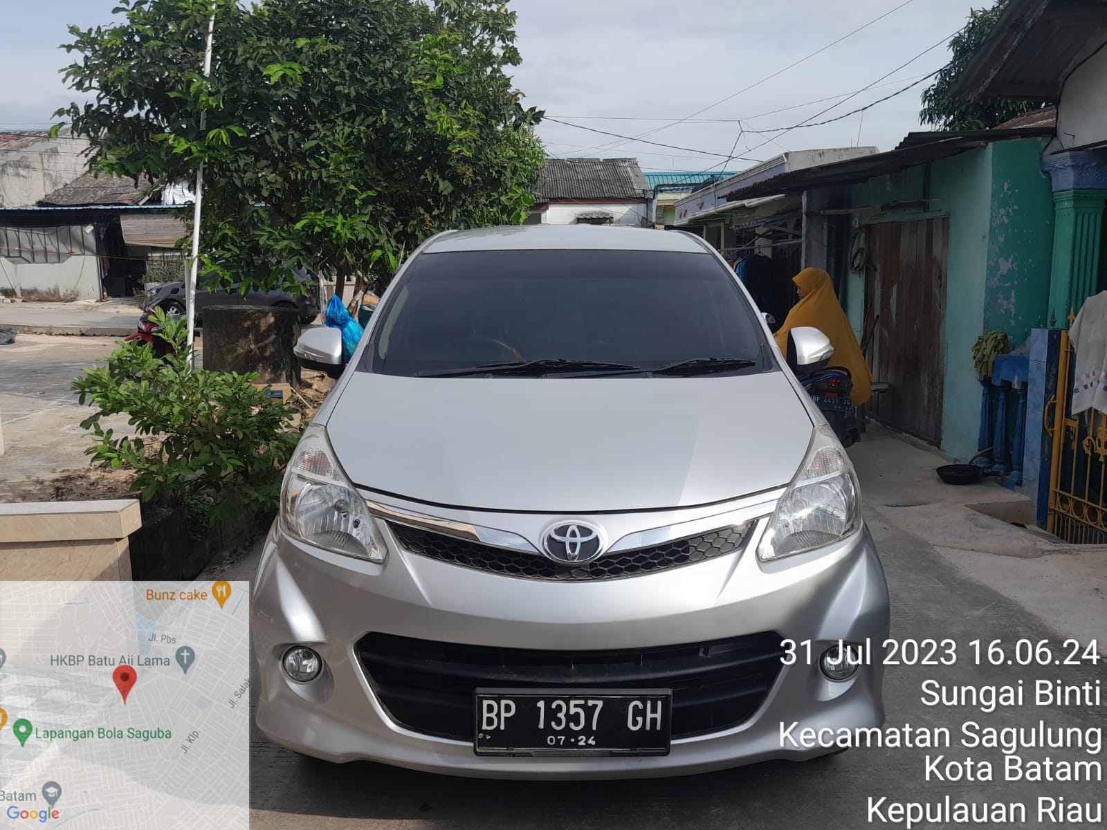 Second Hand 2014 Toyota Avanza Veloz Second Hand 2014 Toyota Avanza Veloz