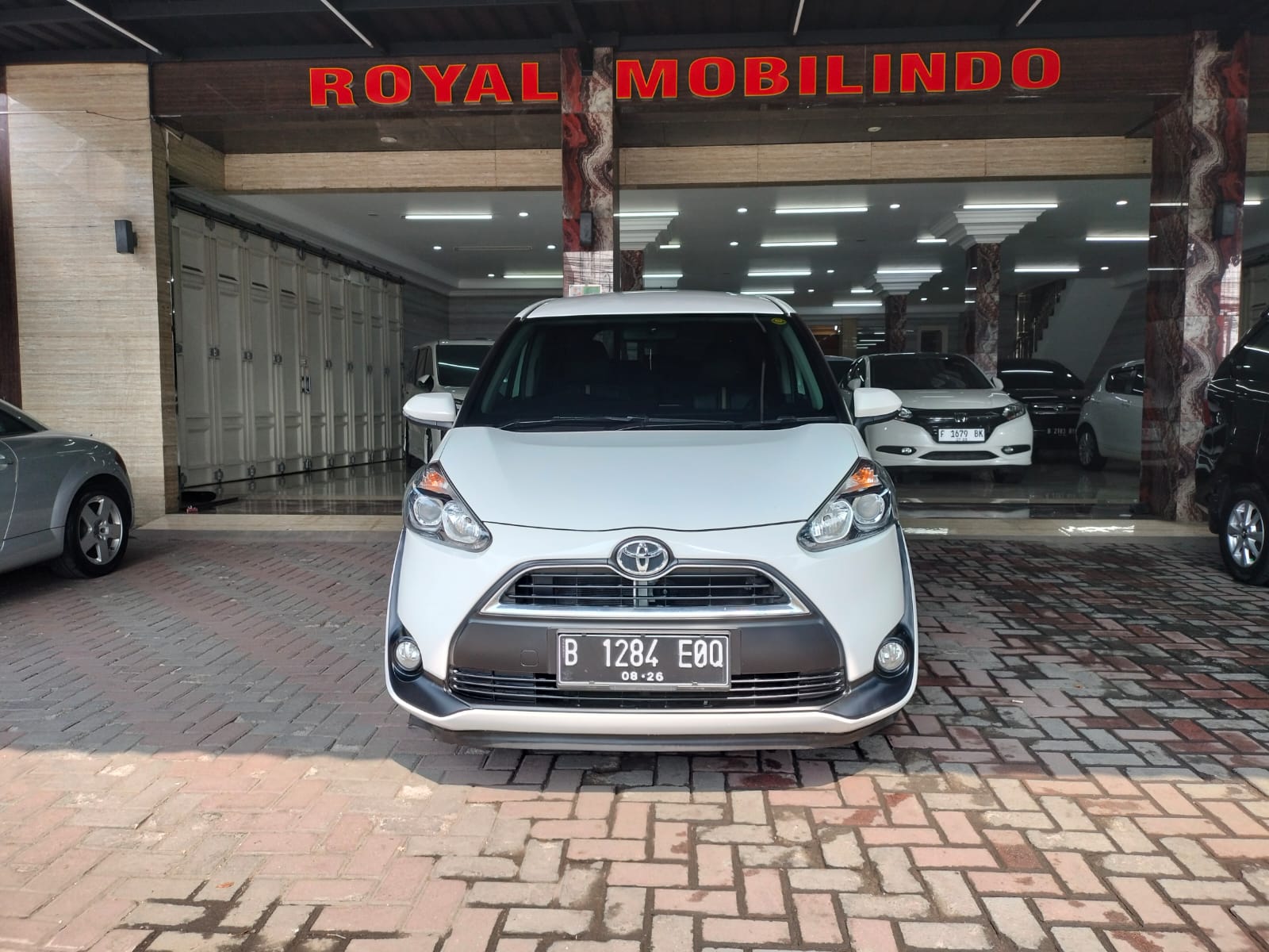 2016 Toyota Sienta 2016 Toyota Sienta