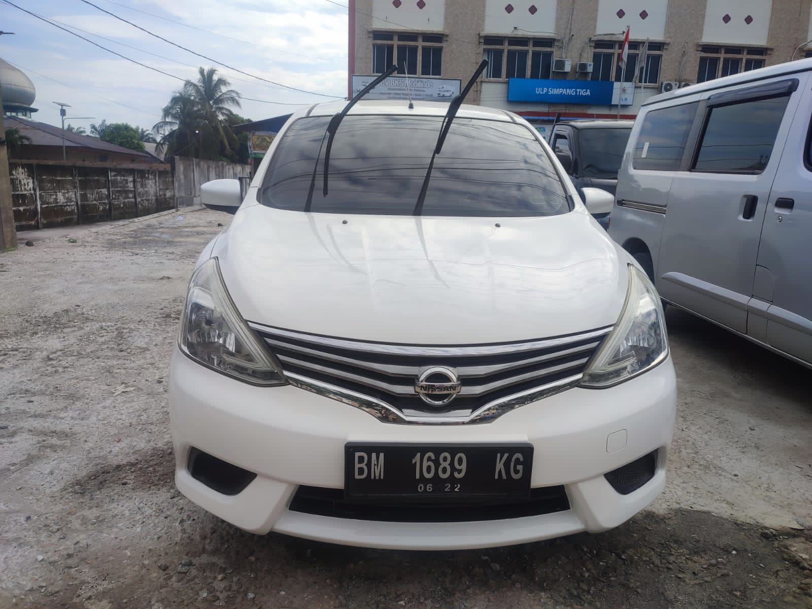 2015 Nissan Grand Livina