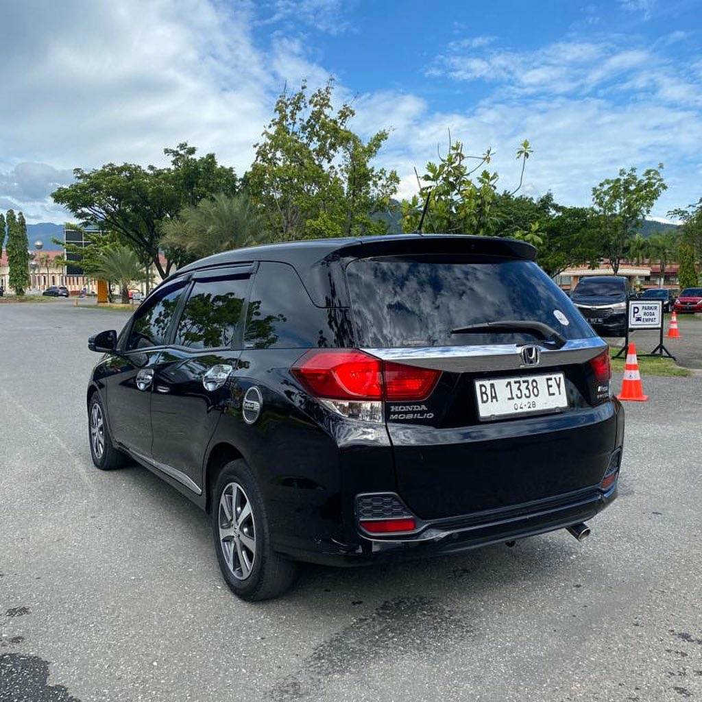 2016 Honda Mobilio E 1.5L AT 2016 Honda Mobilio E 1.5L AT