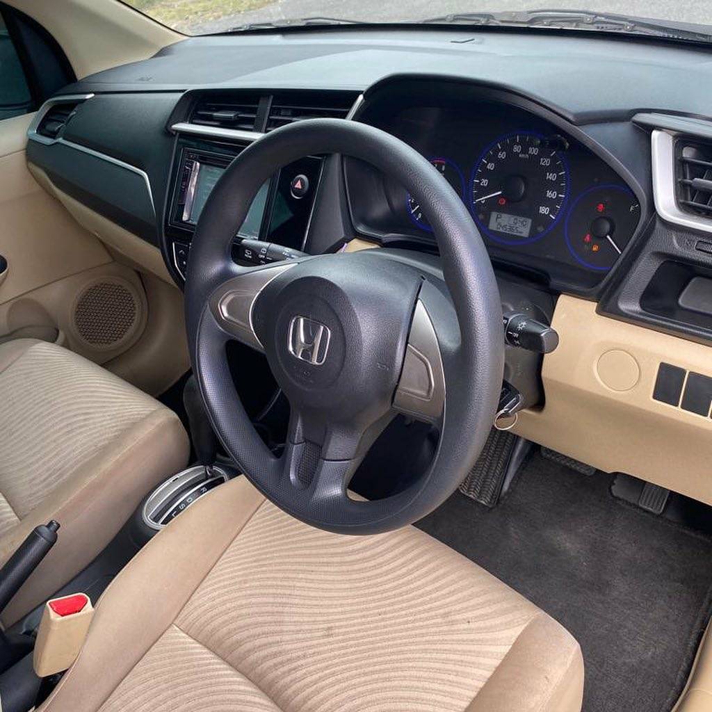 2016 Honda Mobilio E 1.5L AT 2016 Honda Mobilio E 1.5L AT