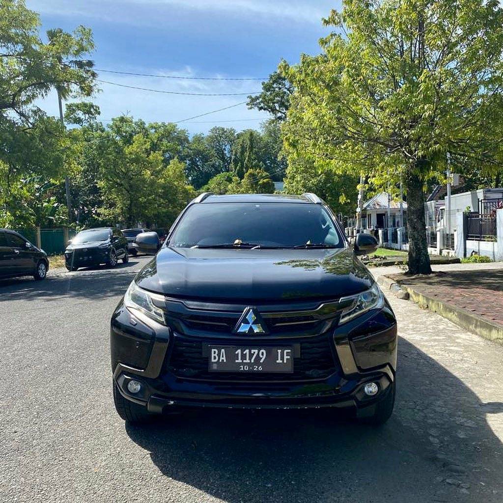 2017 Mitsubishi Pajero Sport Dakar AT 4x2 2017 Mitsubishi Pajero Sport Dakar AT 4x2