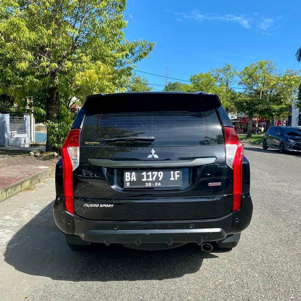 2017 Mitsubishi Pajero Sport Dakar AT 4x2 2017 Mitsubishi Pajero Sport Dakar AT 4x2