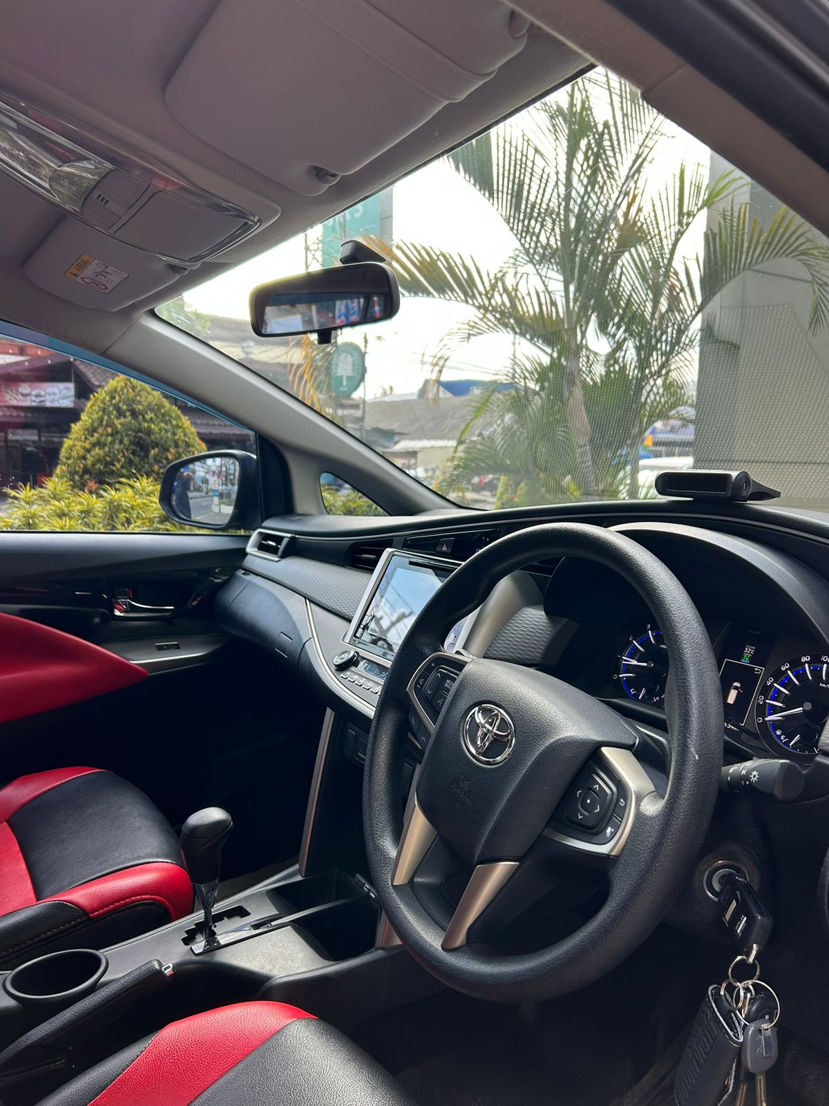 2016 Toyota Kijang Innova 2016 Toyota Kijang Innova