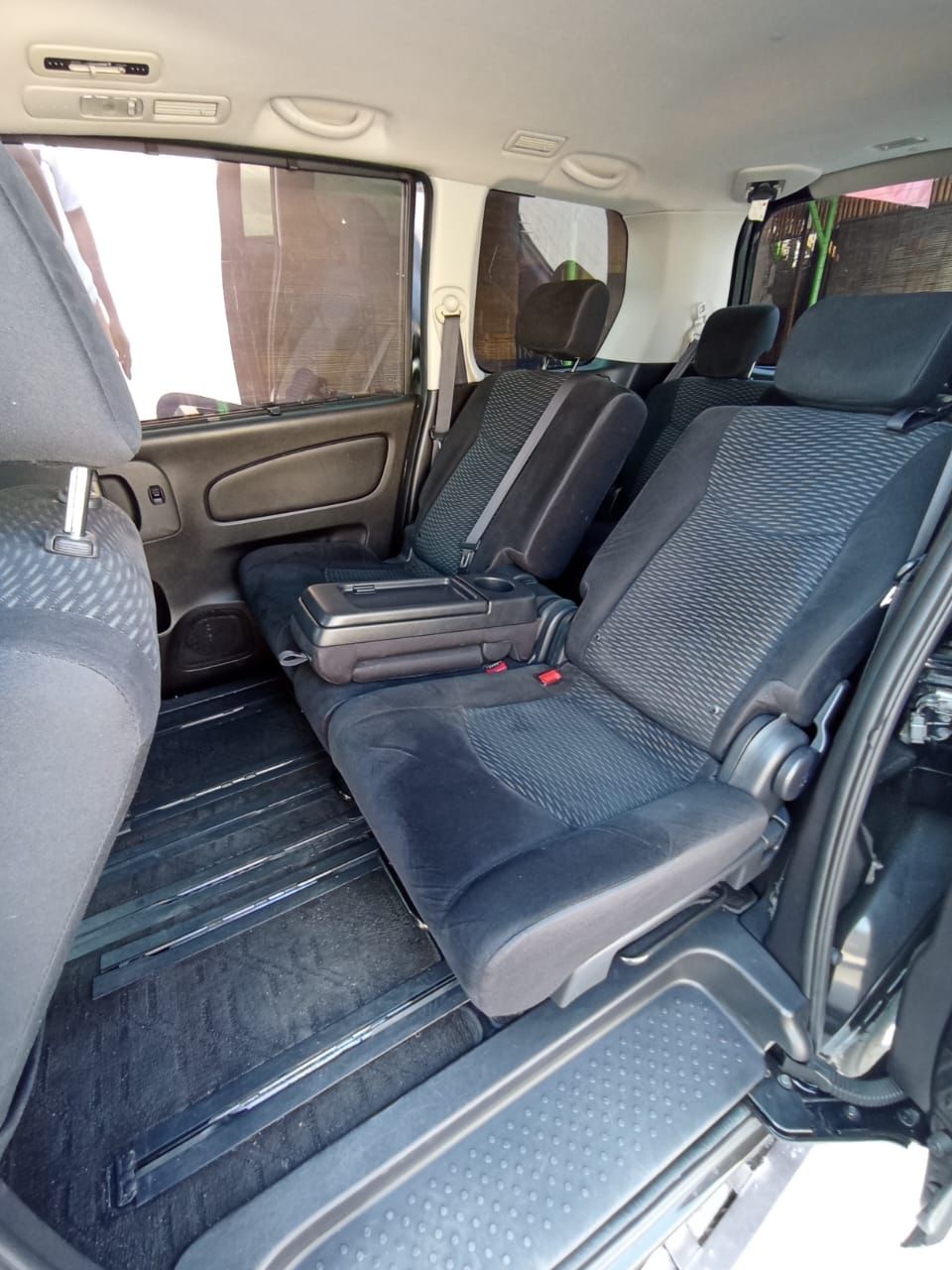 2014 Nissan Serena 2014 Nissan Serena