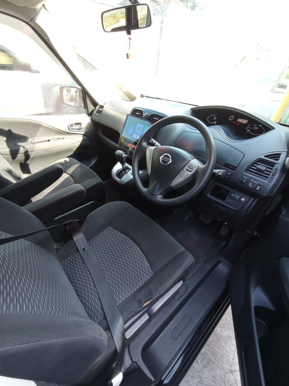 2014 Nissan Serena 2014 Nissan Serena