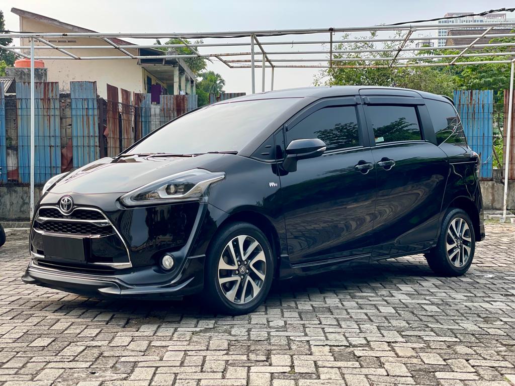 2017 Toyota Sienta 2017 Toyota Sienta