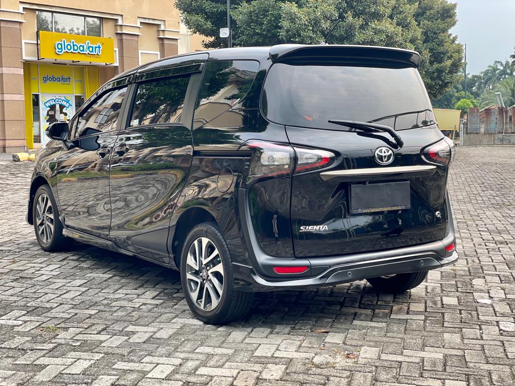 2017 Toyota Sienta 2017 Toyota Sienta