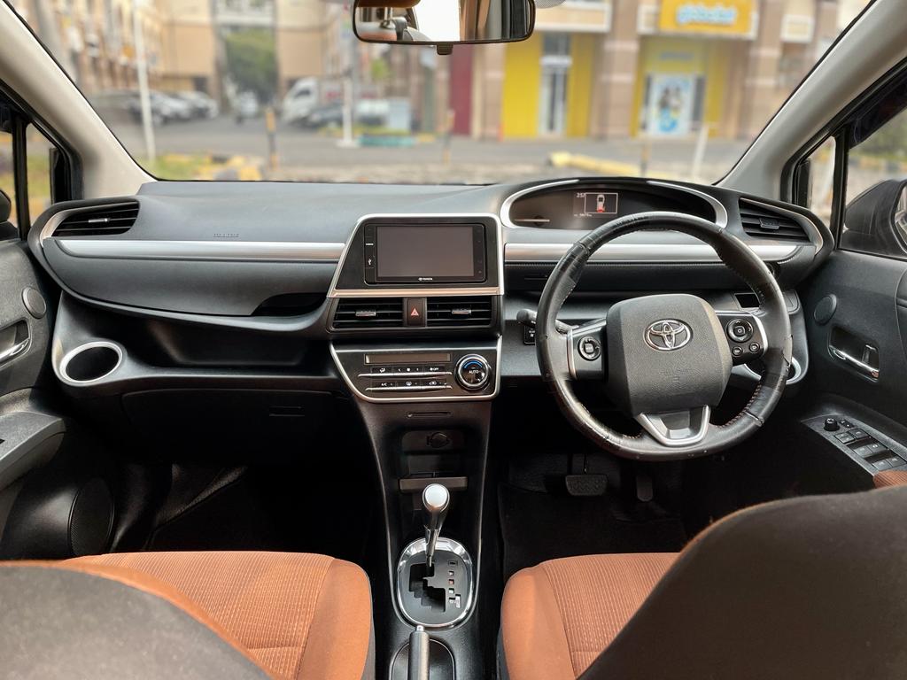 2017 Toyota Sienta 2017 Toyota Sienta