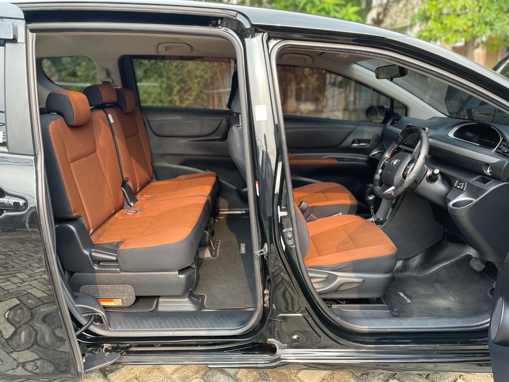 2017 Toyota Sienta 2017 Toyota Sienta