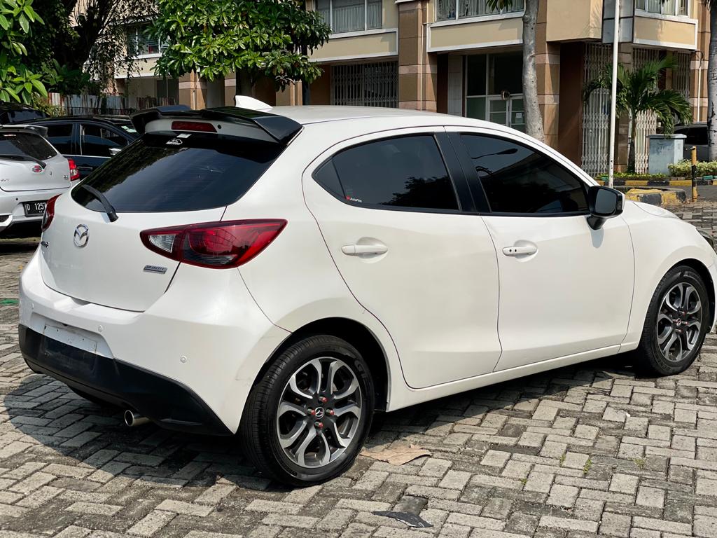 Dijual 2018 Mazda 2  R SKYACTIV AT R SKYACTIV AT Bekas